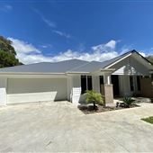 Private House - American-look Bungalow in Gerringong