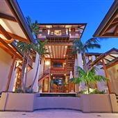 Private House - Byron Breeze