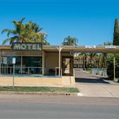 Billabong Motel