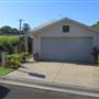 Kiama Downs neighbourhood - cul-de-sac + tennis court