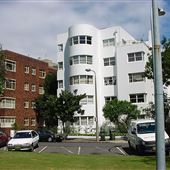 Elizabeth Bay Road