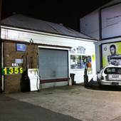 Barnes Taxi Centre