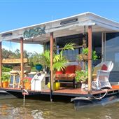 Houseboat Cruiser at Yamba Marina