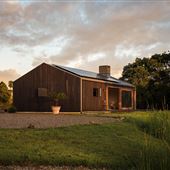 Cine Cabin