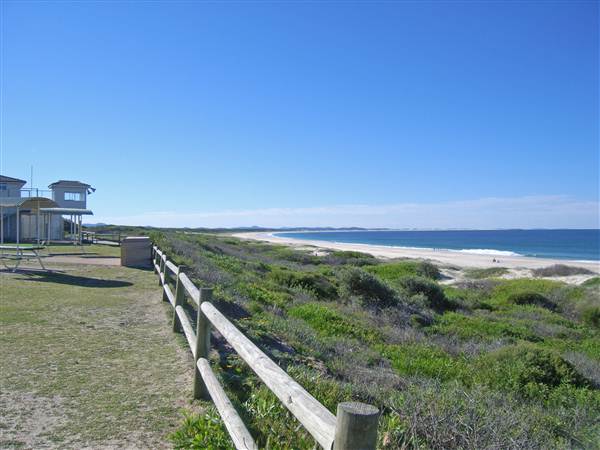 Bennetts Beach (26/02/2013 1:00:36 PM)