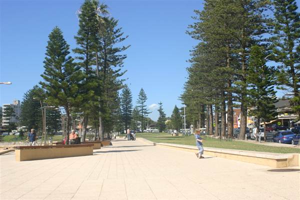 Dee Why Beach (27/02/2013 7:36:22 PM)