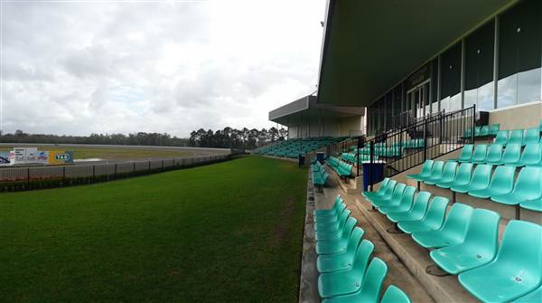Menangle Park Paceway (28/02/2013 3:23:16 PM)