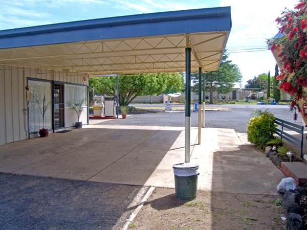 Black Stump Motel, Coolah (1/03/2013 10:28:31 AM)