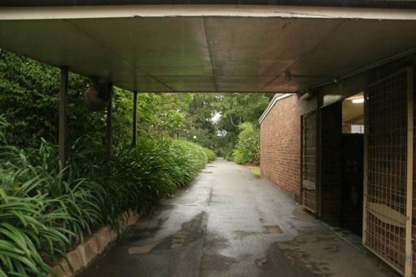 Loreto, Normanhurst (1/03/2013 11:03:57 AM)