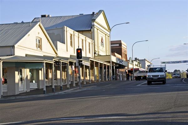 Bowral - Southern Highlands (1/03/2013 11:48:00 AM)