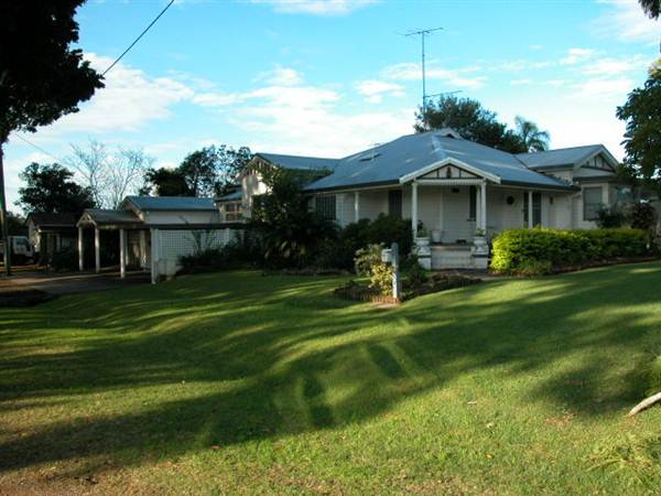 Briemba St, Grafton (1/03/2013 12:06:24 PM)