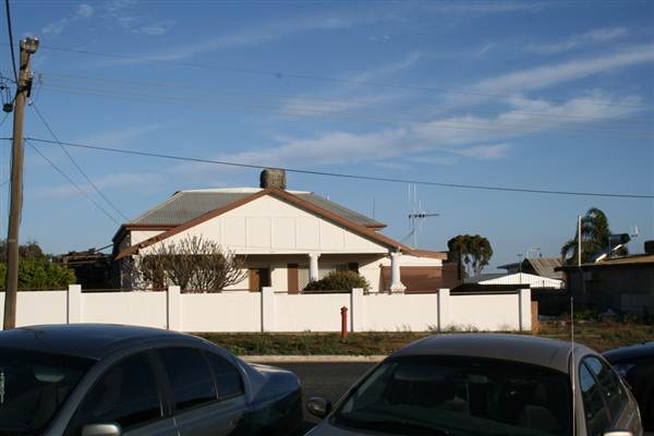 Broken Hill - Houses (1/03/2013 6:50:52 PM)