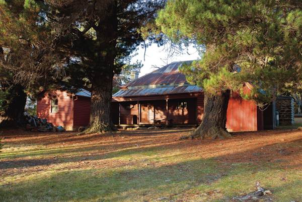 Currango Homestead (4/03/2013 12:15:29 PM)