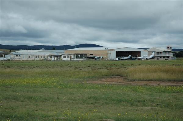 Goulburn Airport runway and exteriors (5/03/2013 11:11:25 AM)
