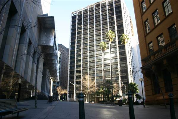 Governor Phillip Tower and Governor Macquarie Tower (5/03/2013 12:11:06 PM)