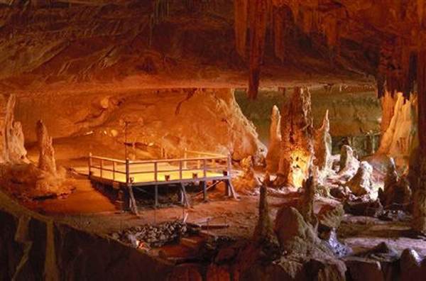 Jenolan Caves (5/03/2013 9:42:20 PM)