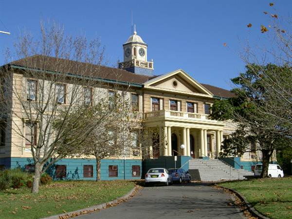 Old BHP Administration Building (6/03/2013 3:57:08 PM)
