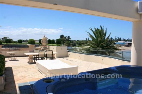 Private House - Sandringham (6/03/2013 11:43:16 PM)
