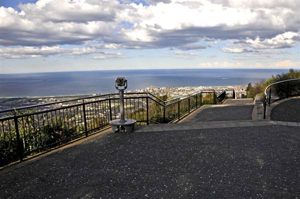 Mount Keira Lookout (8/03/2013 9:57:46 AM)