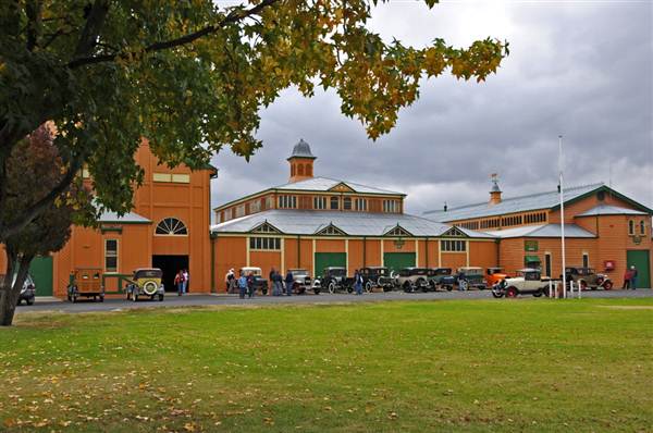 Bathurst National Motor Racing Museum (8/03/2013 10:23:30 AM)