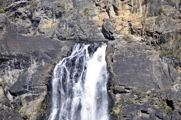 Tia Falls (9/03/2013 1:15:13 AM)