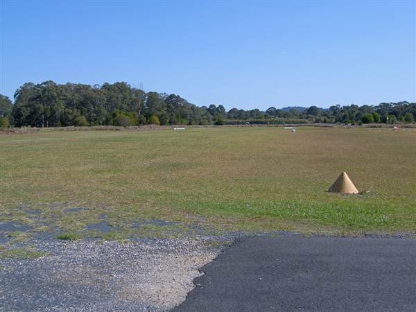 Tyagarah Airfield, Byron Bay (9/03/2013 1:56:04 AM)
