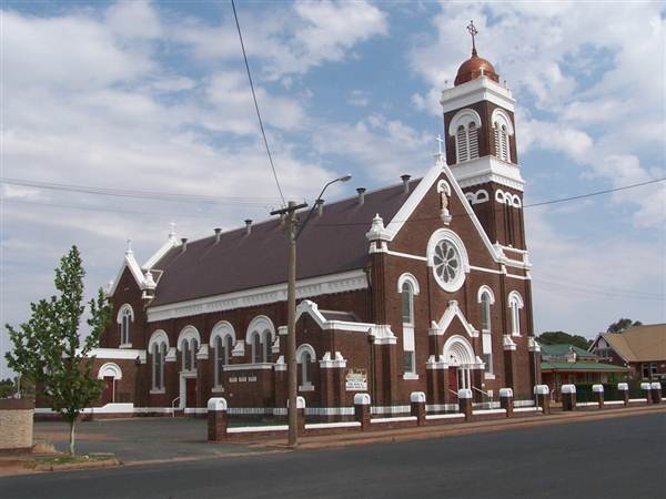 St Mary's Cathedral, West Wyalong (9/03/2013 10:57:04 AM)