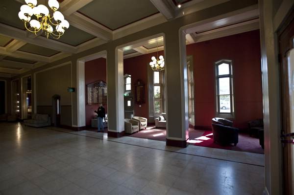 St Stanislaus College (9/03/2013 11:01:18 AM)