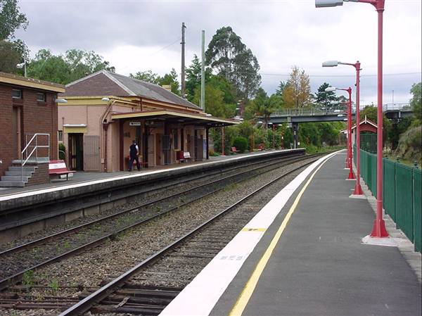 Picton Railway Station (9/03/2013 8:14:01 PM)