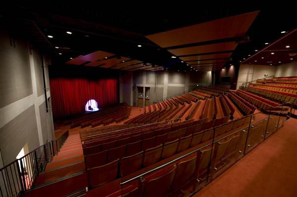 Shoalhaven Entertainment Centre (9/03/2013 9:11:06 PM)