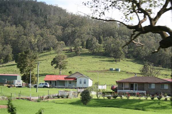 Tullimbar Village (9/03/2013 10:14:28 PM)