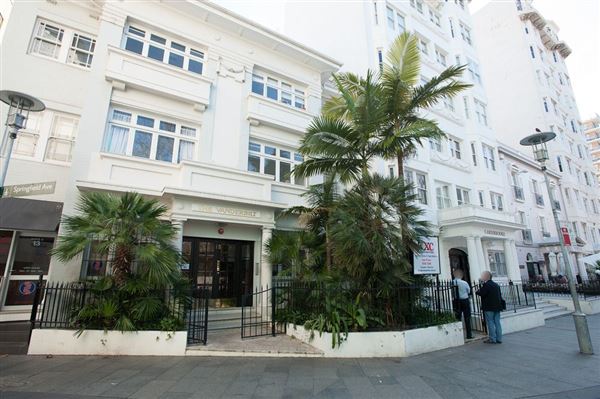 Period Buildings in Potts Point (10/03/2013 2:50:50 PM)