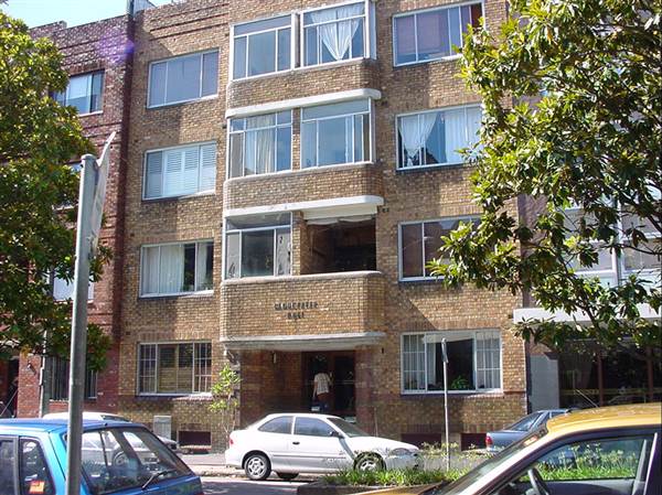 Apartment Buildings in Potts Point (10/03/2013 2:52:44 PM)