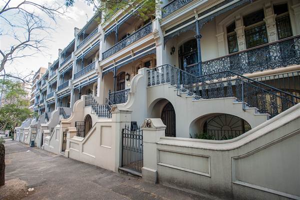 Period Buildings in Potts Point (10/03/2013 2:53:00 PM)