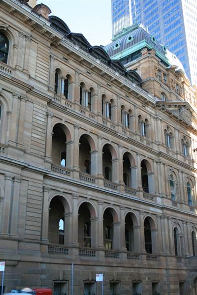 Sydney CBD - Macquarie Street (10/03/2013 9:57:59 PM)