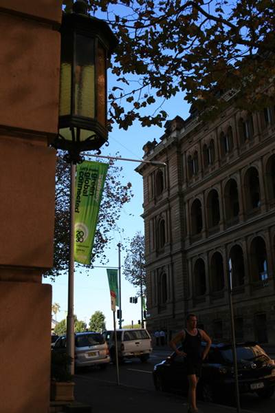 Sydney CBD - Macquarie Street (10/03/2013 9:58:13 PM)