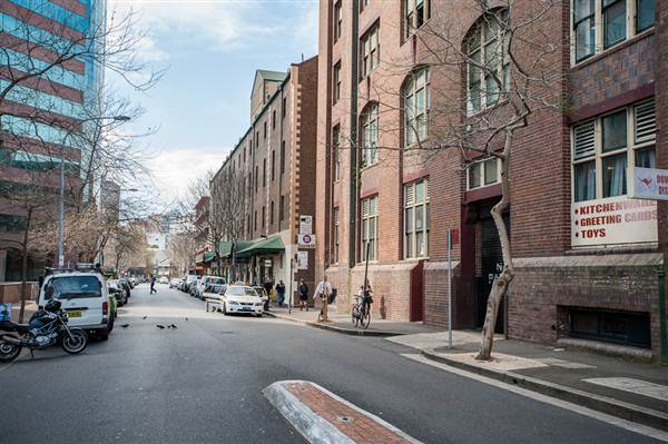 SURRY HILLS - PERIOD (11/03/2013 1:00:28 PM)