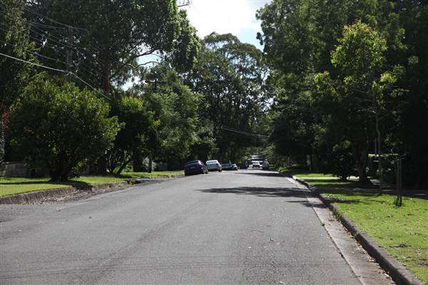 Braeside St - Pymble (13/03/2013)