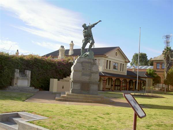 Broken Hill (24/04/2013)