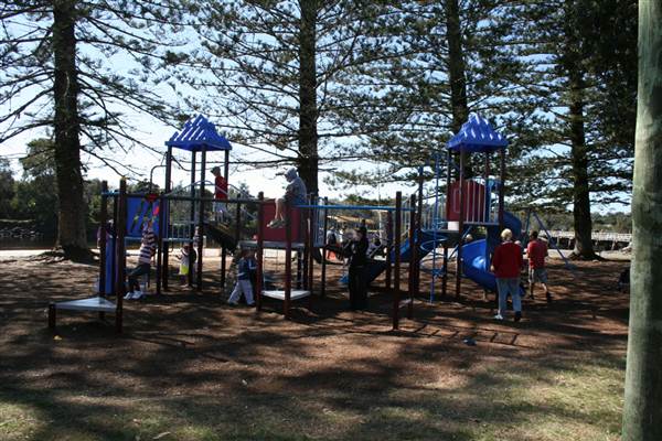 Brunswick Heads - Main Copy (25/04/2013)