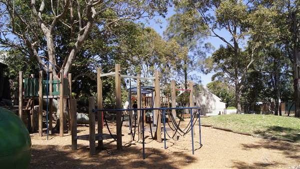 Bondi Junction Park - Gowrie Street (12/10/2013 - Credits: Screen NSW)