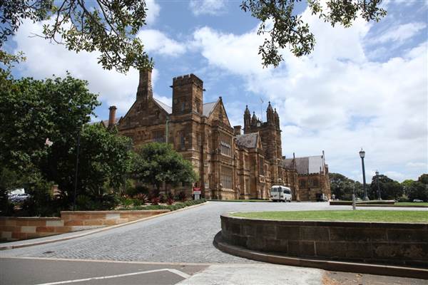 The Quadrangle Building - Sydney University (26/11/2013)