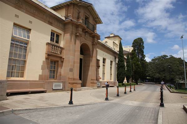 School of Physics - Sydney University (27/11/2013)