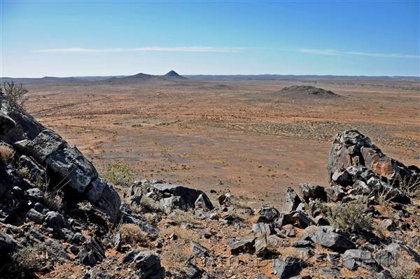 Pinnacles - Broken Hill (2/02/2009 - Credits: Mason Curtis)