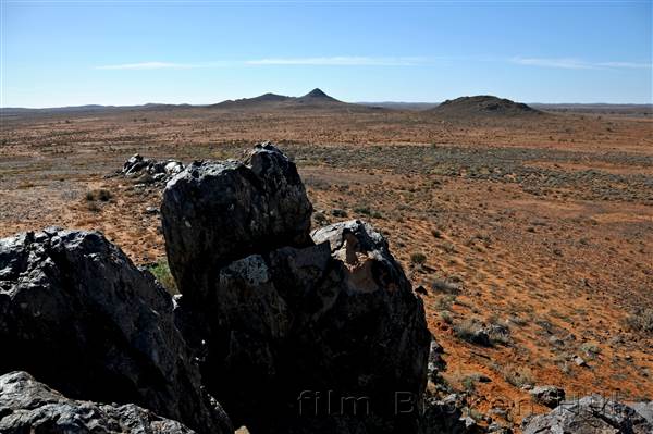 Pinnacles - Broken Hill (2/02/2009 - Credits: Mason Curtis)