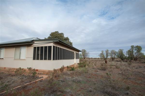 Mount Gipps Station (6/06/2013 - Credits: Colin McDougall)