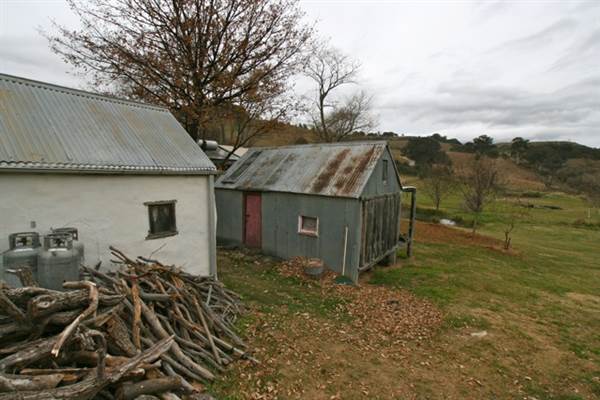 Hopeful Ranch Olive Farm File 2 - Cottage on farm (6/03/2014 - Credits: Keira Archer for Luke Torrevillas)