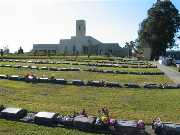 Botany Cemetery (21/08/2015 2:57:05 AM)