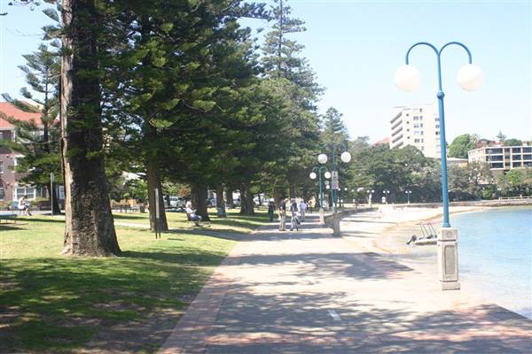 Manly Wharf (8/04/2008)