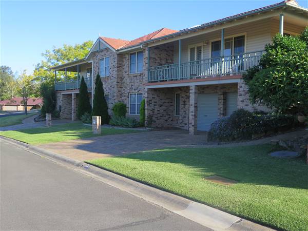 Kiama Downs - Suburban Houses (7/12/2015 - Credits: Peter Hicks)